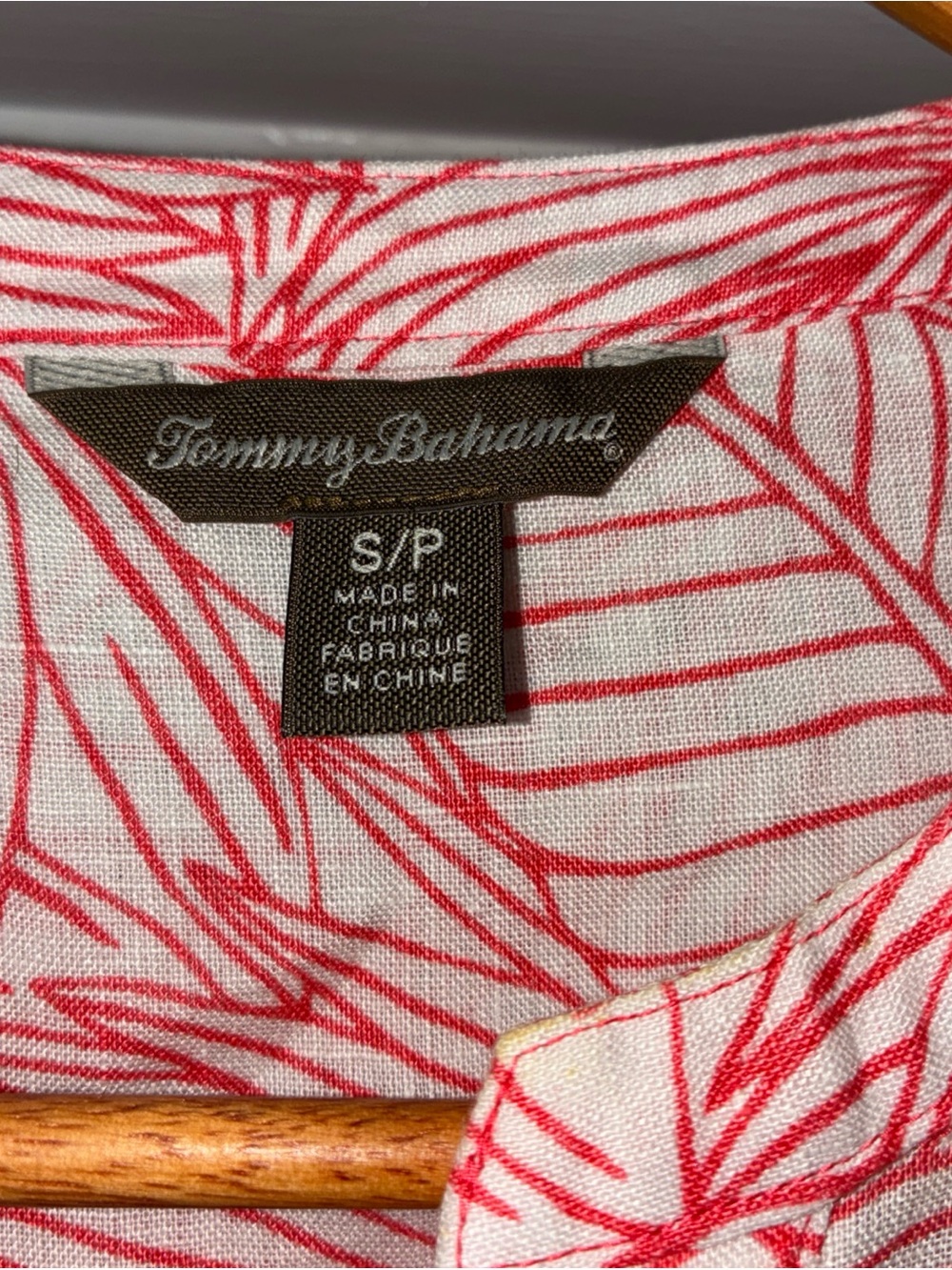 Tommy Bahama Coral and White Leaf-Print Split-Neck Blouse - Picture 4 of 6